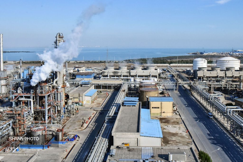 حکمیت شرکت ملی پتروشیمی به توسعه صنعت کمک میکند حکمیت شرکت ملی پتروشیمی به توسعه صنعت کمک میکند